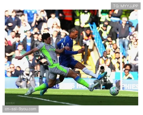 切尔西0-3完败曼城，多库抢断破门助蓝月亮逼近榜首